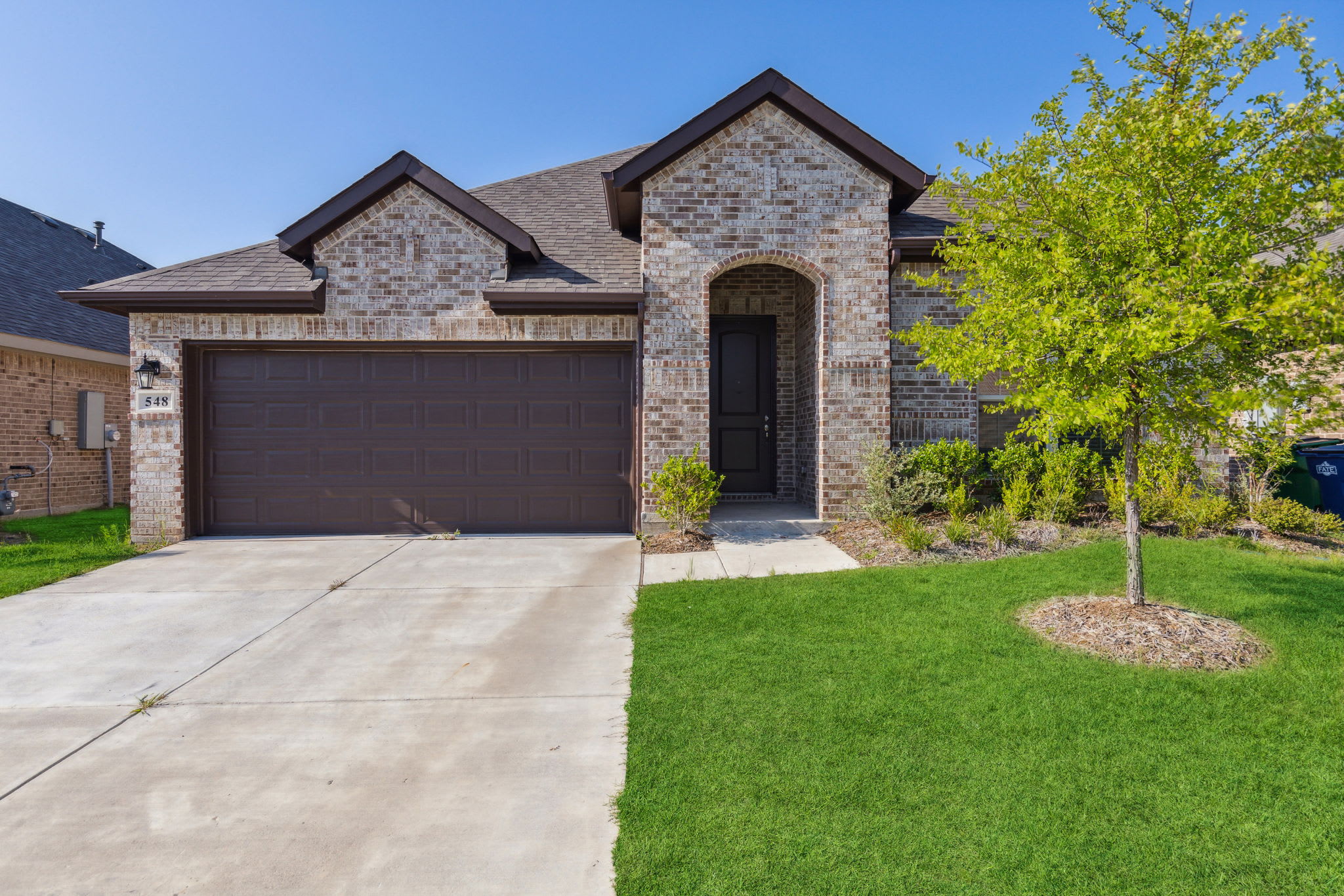 548 Bradley Drive – photo 1