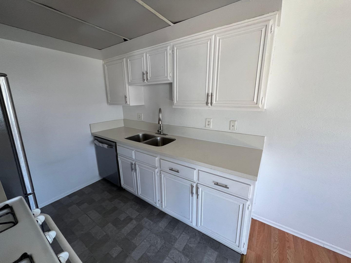 Coming Soon: Spacious 2-Bedroom Condo in a Gated Community Near Loma Linda University Medical Center – photo 5