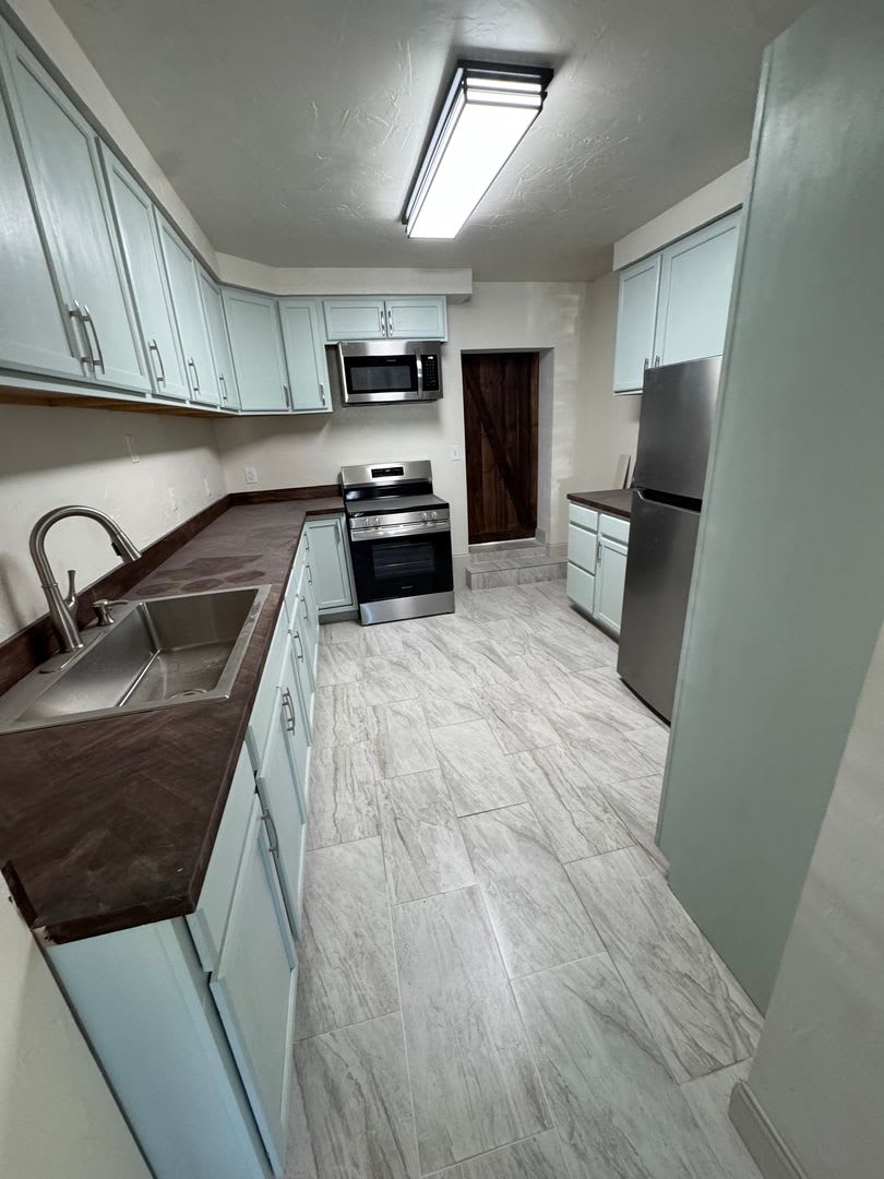 4 Bed 2 Bath Home – photo 5