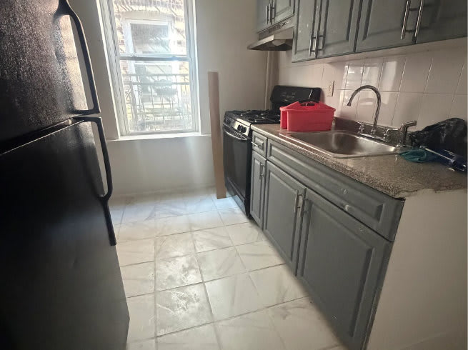 5107 Hudson Ave – photo 1