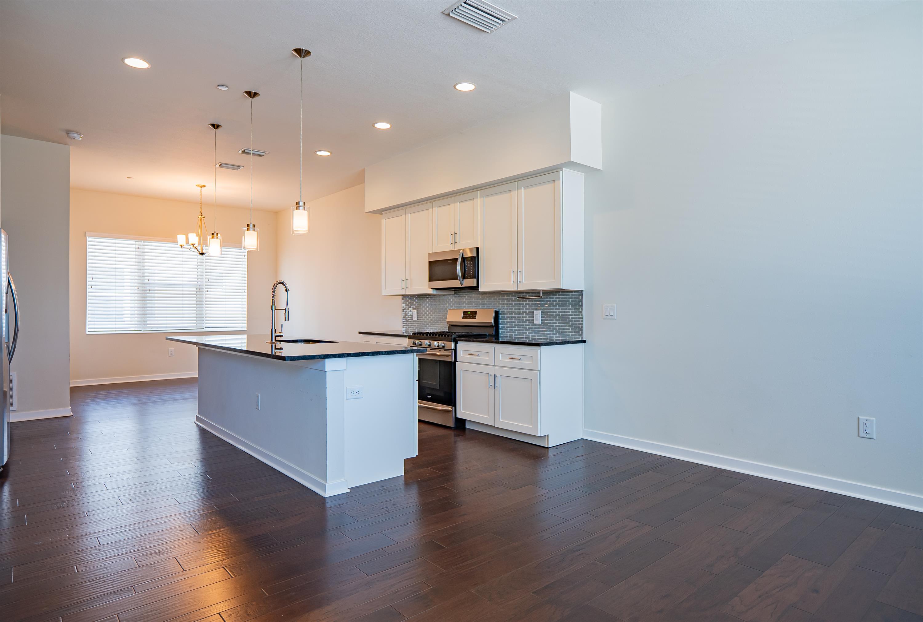 339 8th Street North – photo 5