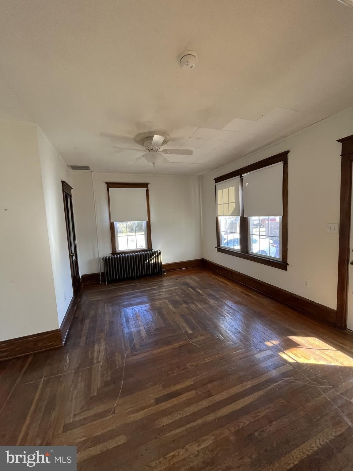 36 DELSEA DR S – photo 2