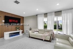 1540 SE 23rd Ave – photo 2
