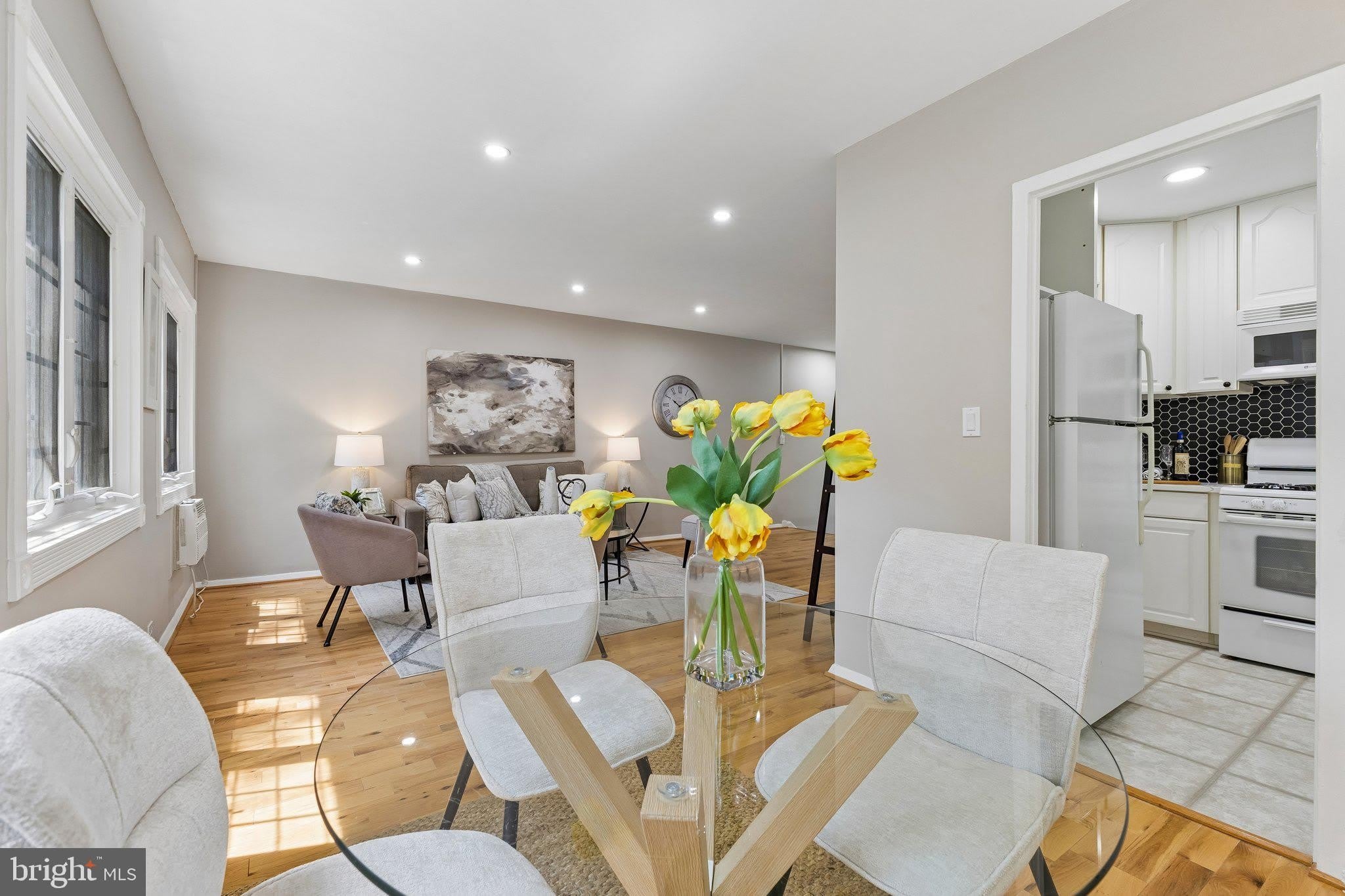 1024 VALLEY Drive – photo 4