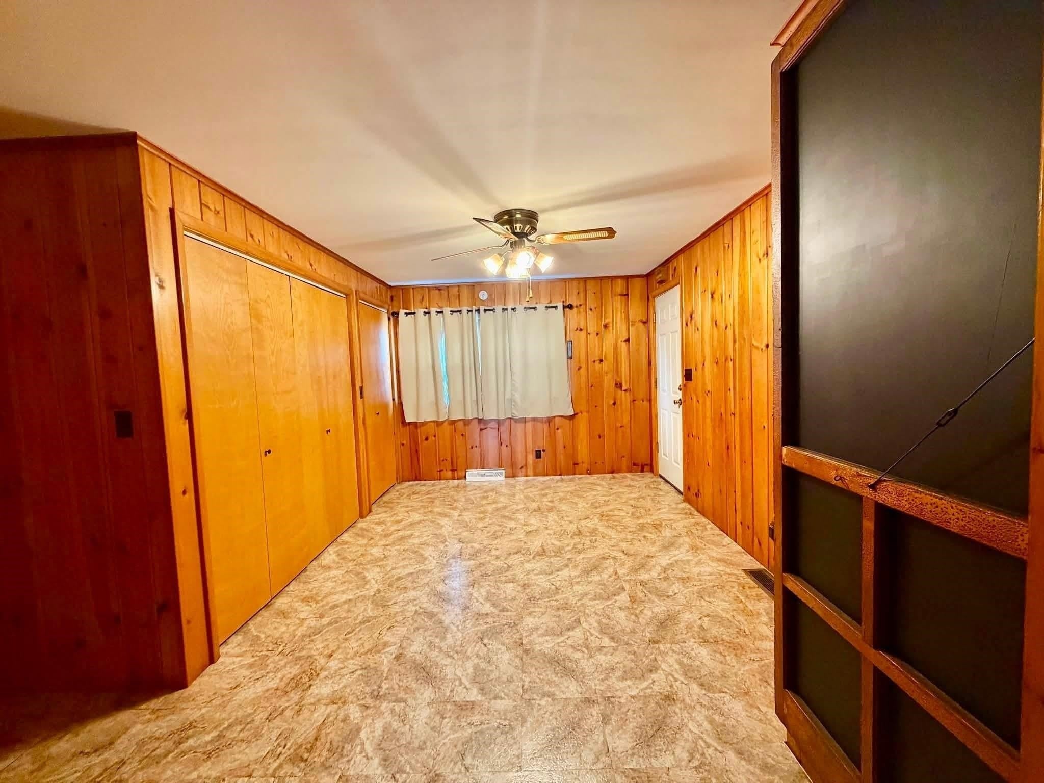 415 W Locust Street – photo 4