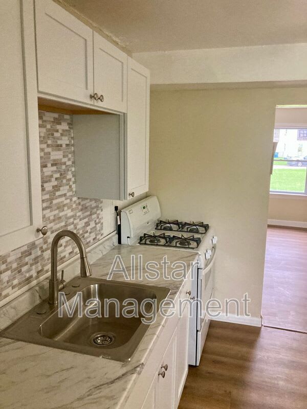 938 S. Central Drive – photo 2