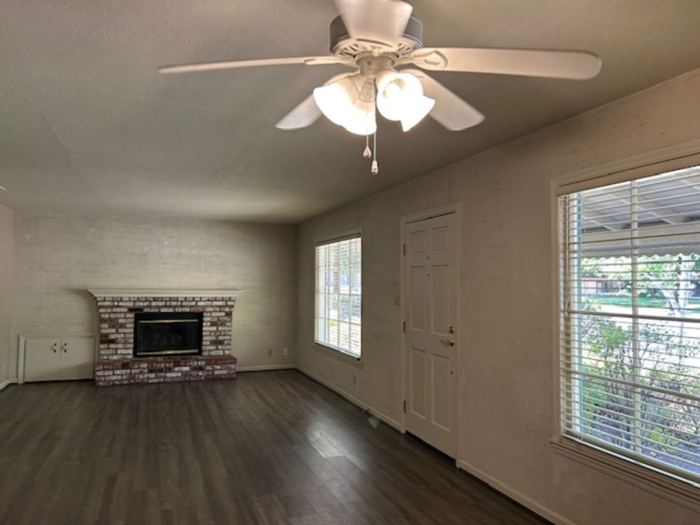 Single-story, 2-bedroom, 1-bath home located in the desirable Bennett Valley – photo 3