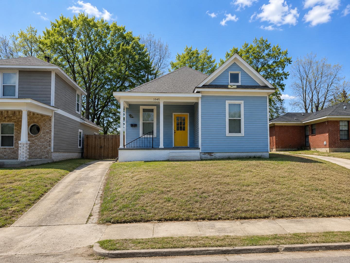Spacious 4-Bedroom Home with Flex Room & Fenced Backyard! – photo 1