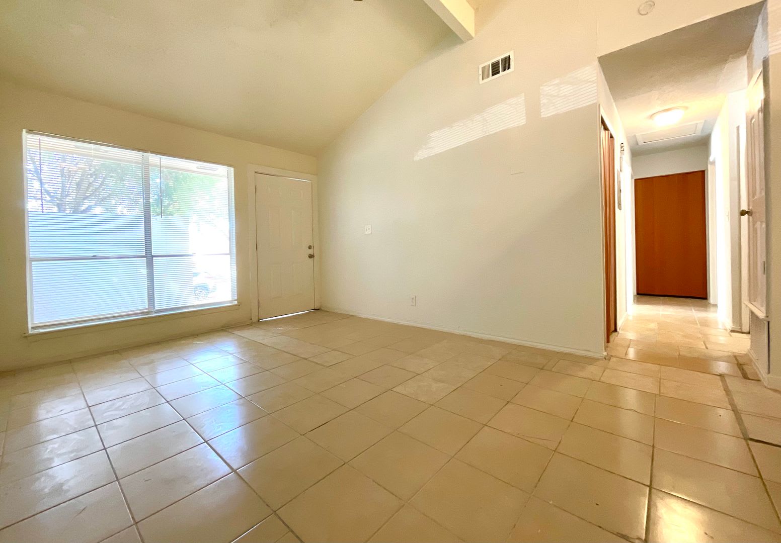 Single-Story Home in Converse – Central Air, Fenced Yard & W/D Connections! – photo 5