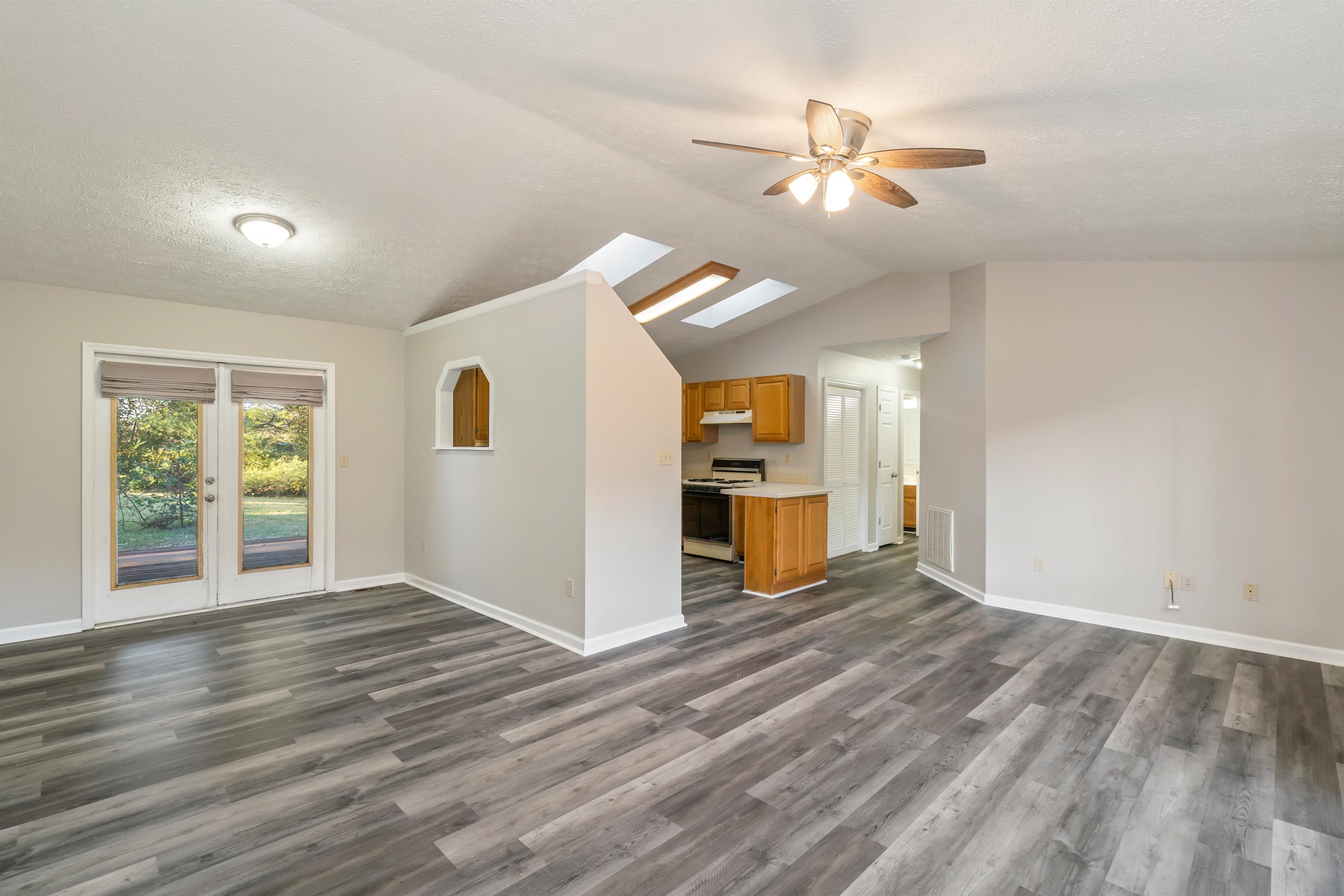 6501 Beaver Ridge Road – photo 1
