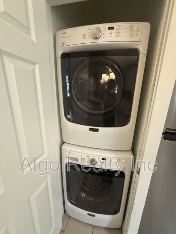 690 Northeast Lowry Avenue – photo 2