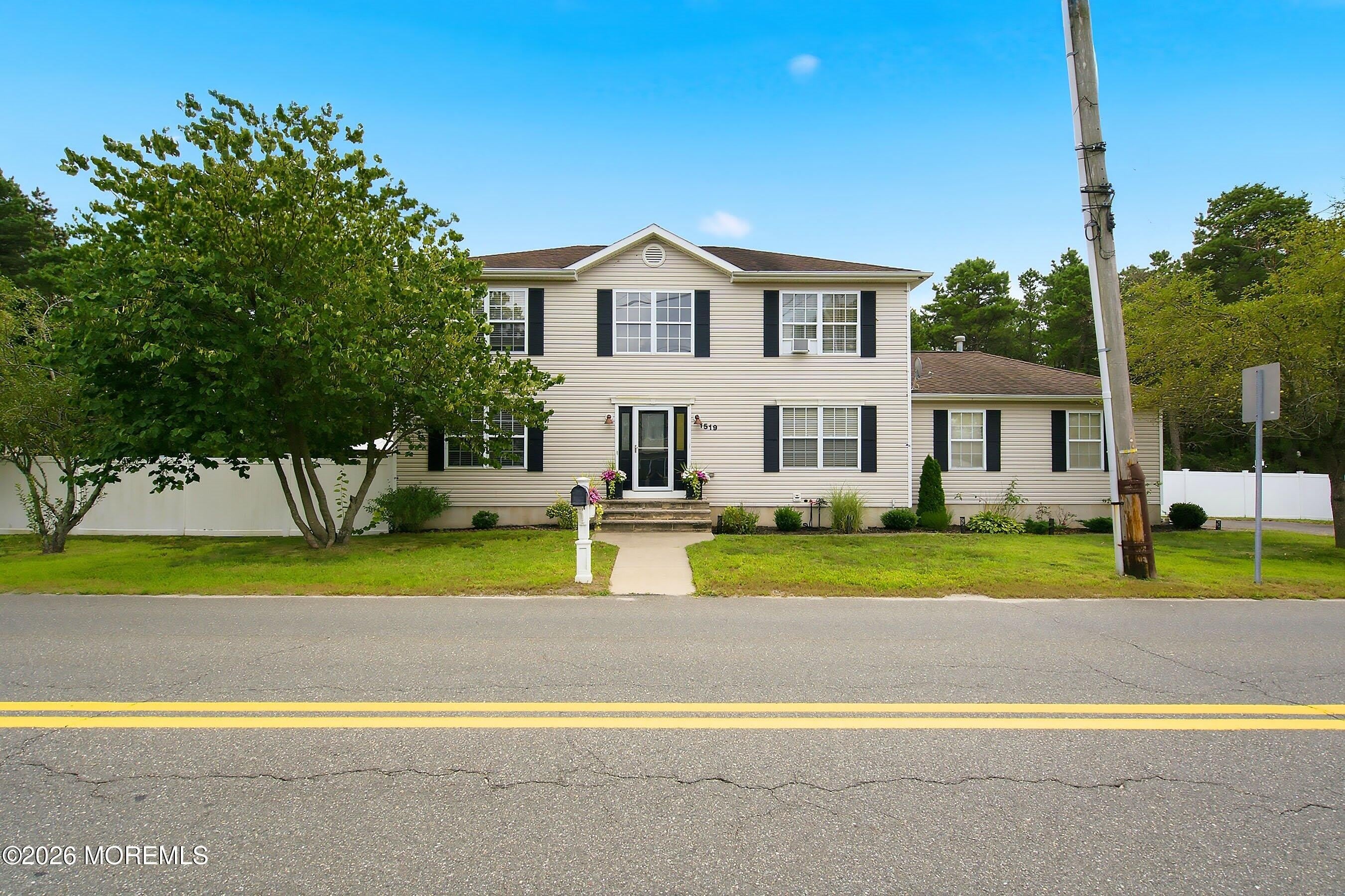 1519 Berkeley Avenue – photo 3