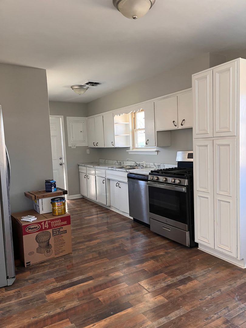 3 Bedroom, 1 bath ranch home, with a 2.5 car garage – photo 4