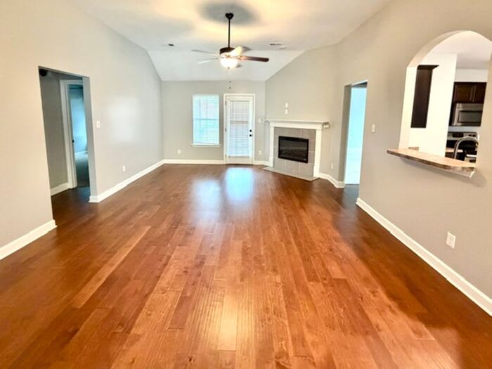 8136 Maywood Drive – photo 3