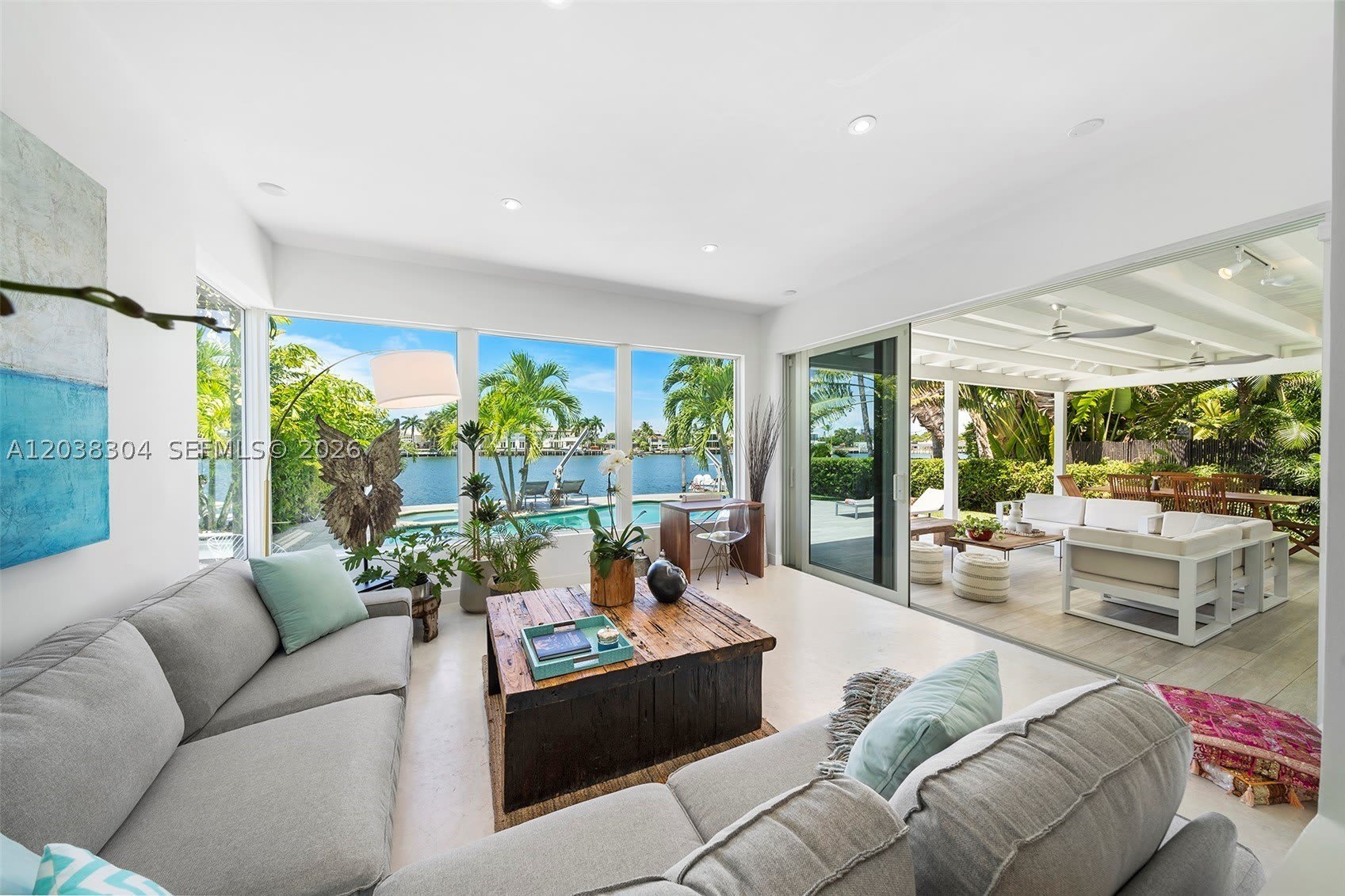 365 N Shore Dr – photo 1