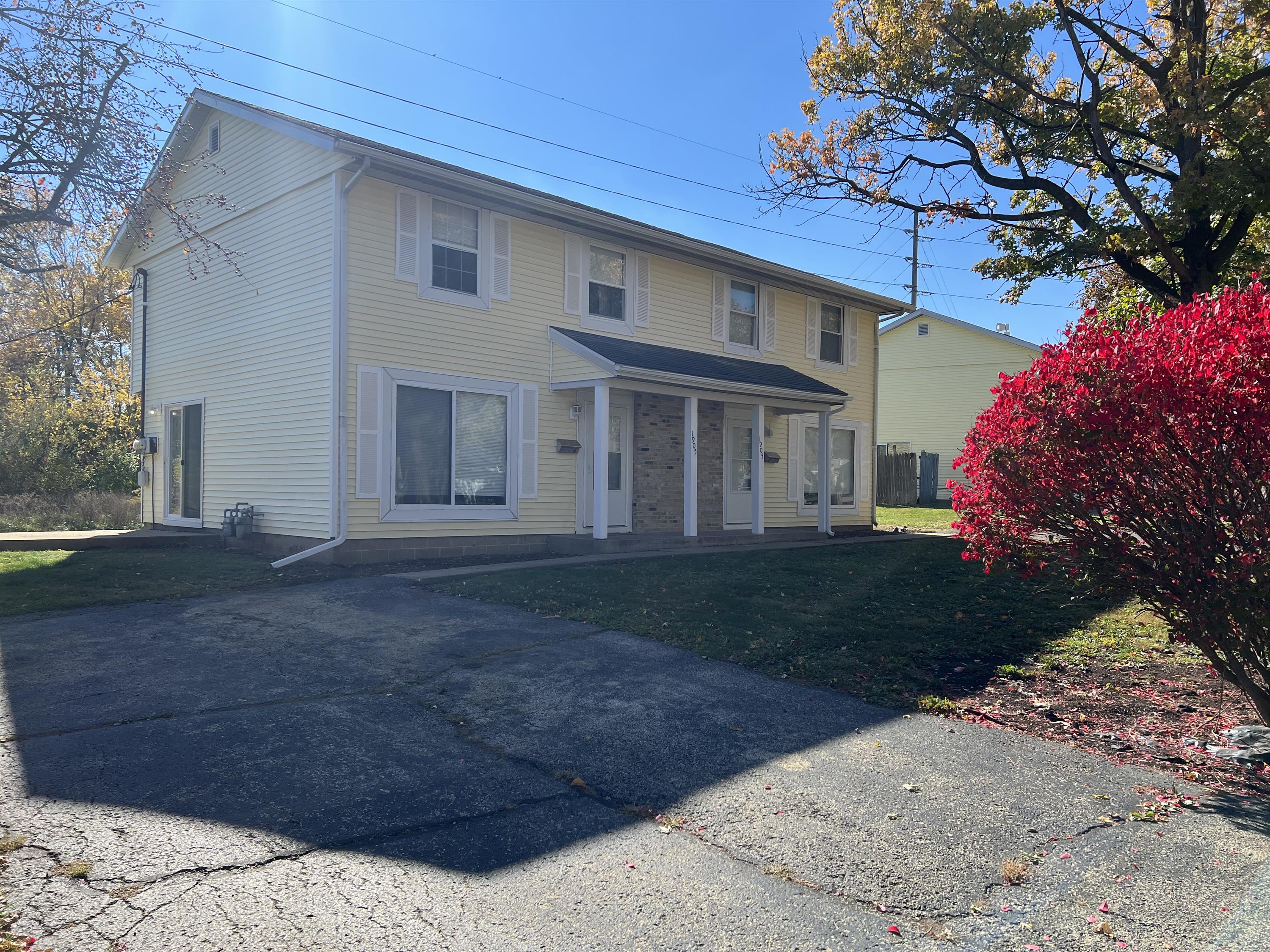 1905 East Florida Avenue – photo 3