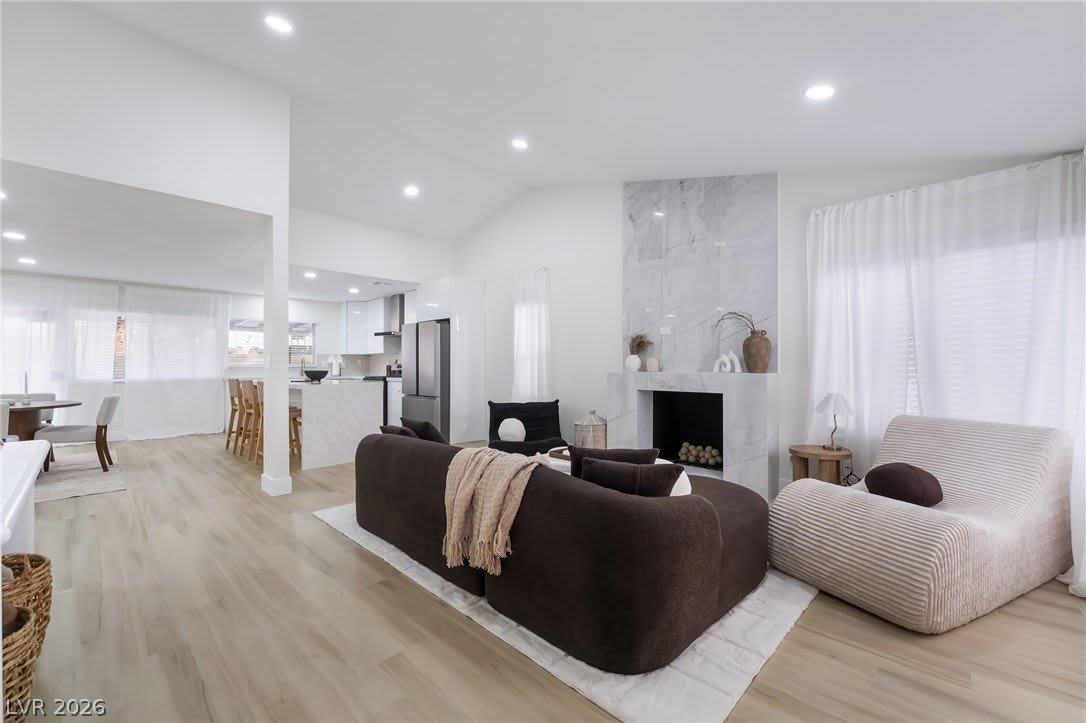 3138 Belvedere Drive – photo 2