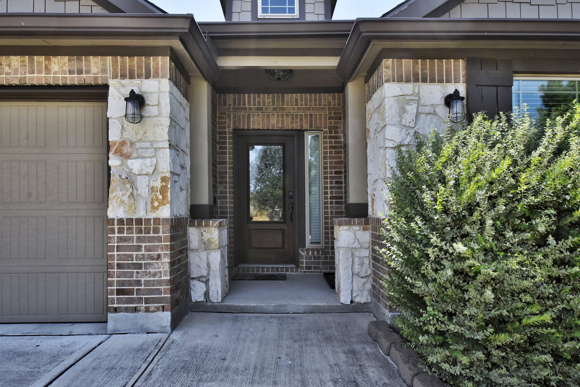 703 Decathlon St – photo 3
