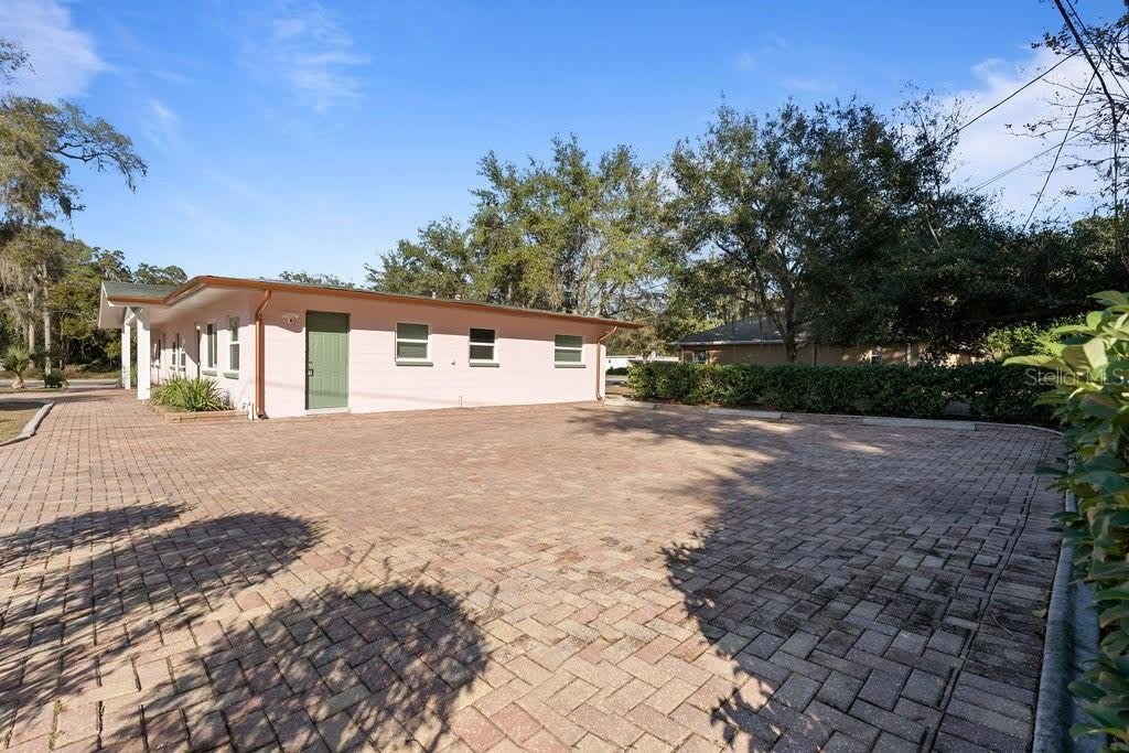 11987 MAPLE Street – photo 3