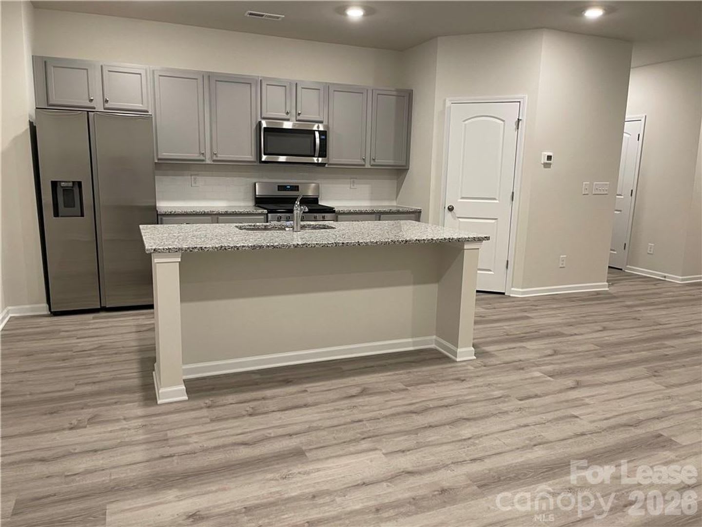 Available For Immediate Move In – photo 4