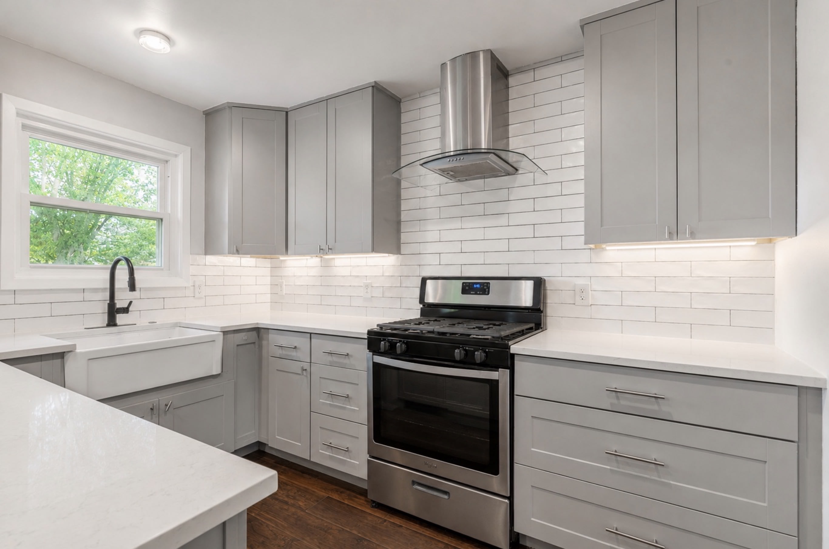 9706 Cottle Dr – photo 1
