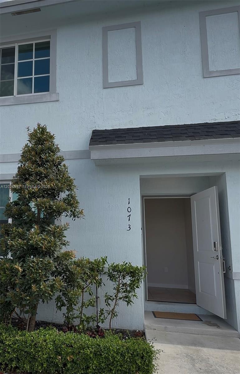 1073 Northwest 5th Street – photo 4