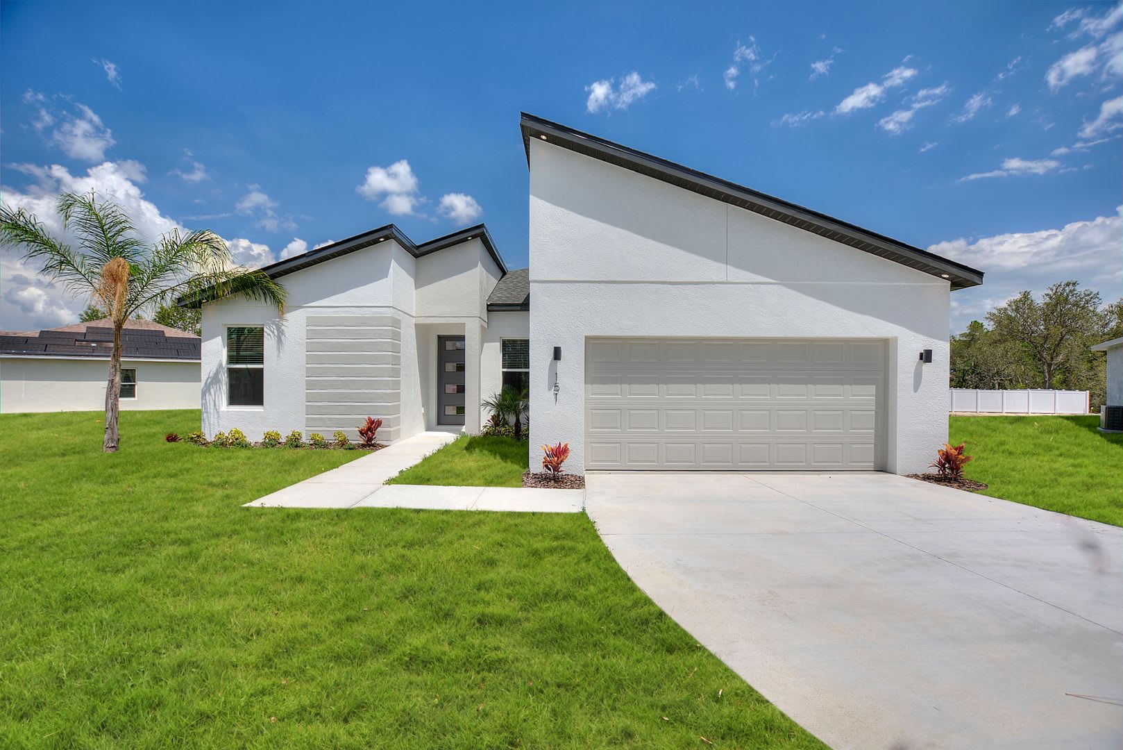 Modern, Energy-Efficient Home with All the Upgrades – photo 1