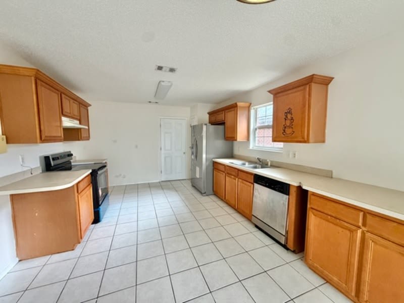 963 Claeven Circle – photo 2