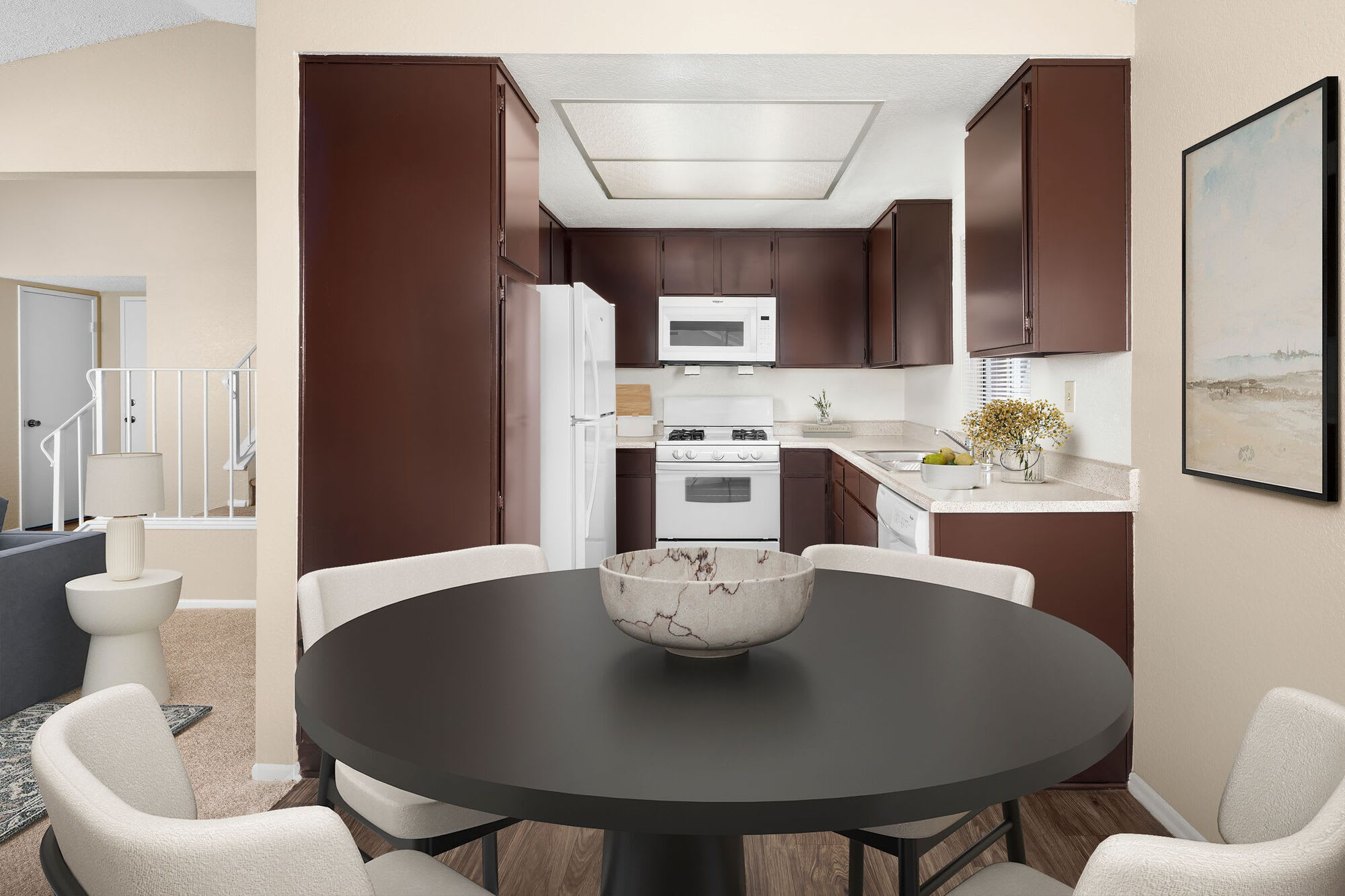 Linden Court – photo 3
