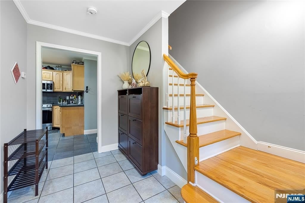 361 Walthery Avenue – photo 2