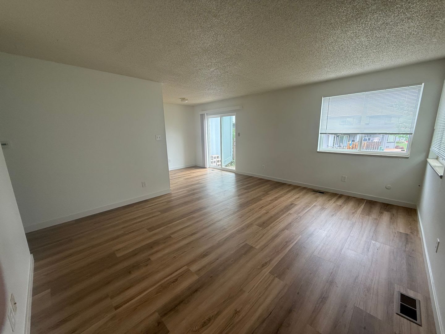 Close to Campus- 4155 – photo 3