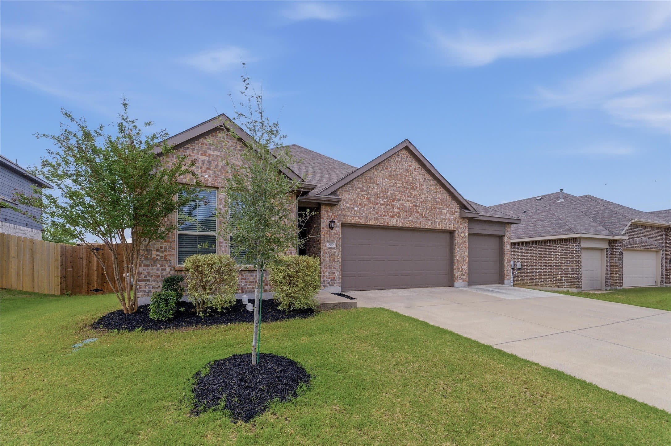 305 Evans Drive – photo 3