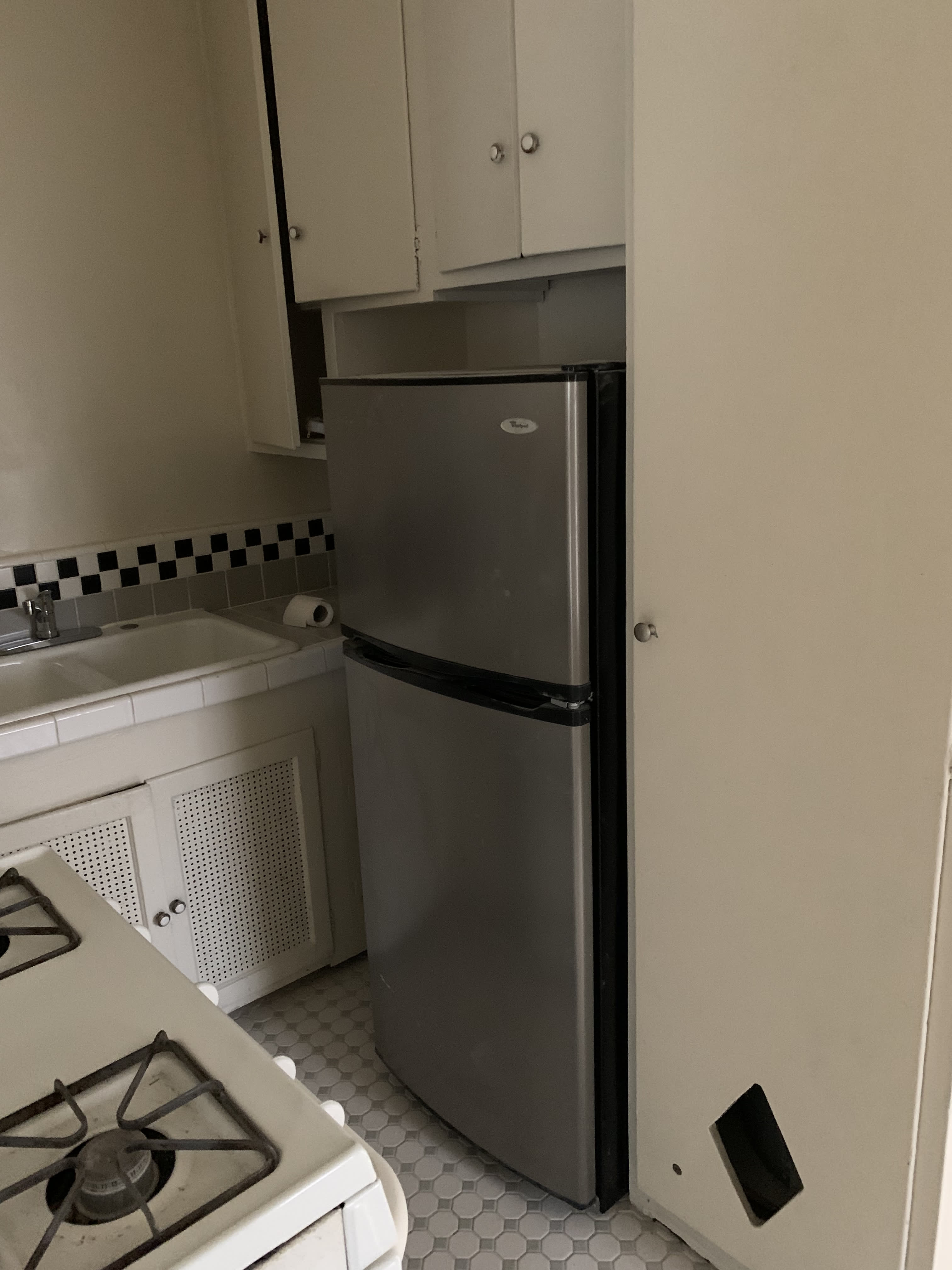 824 1/2 S Curson Ave – photo 4