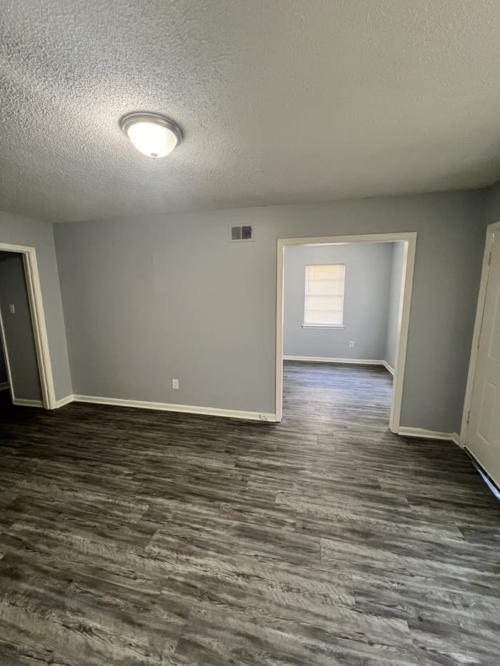 2901 Elbert Drive – photo 3