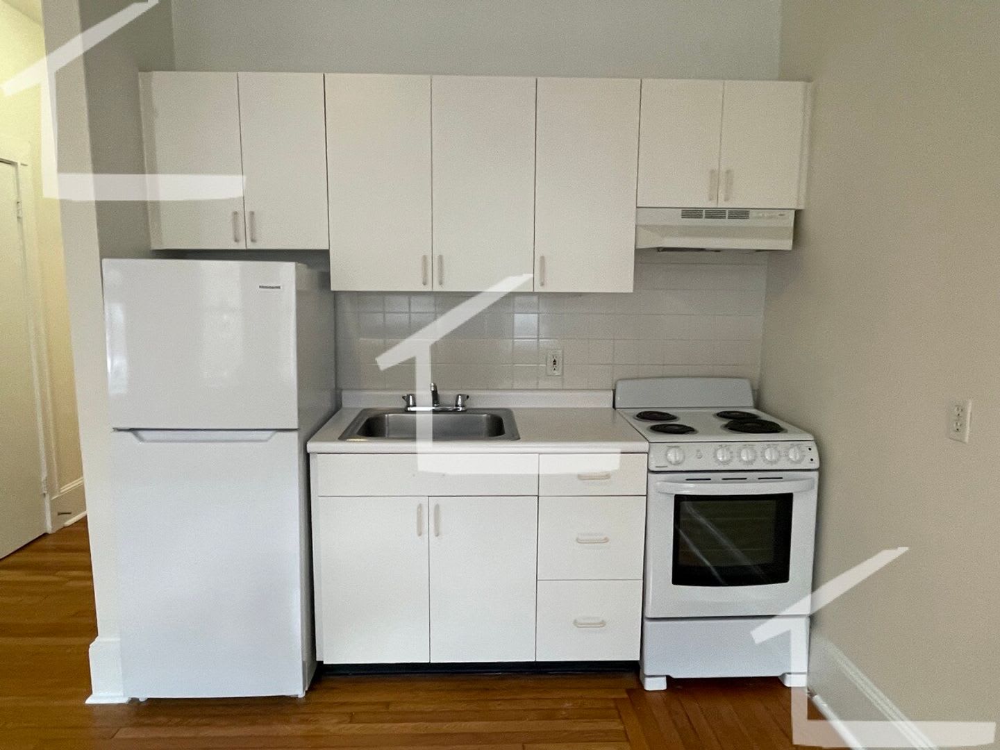 Large Studio Available 6/1/26 – photo 3