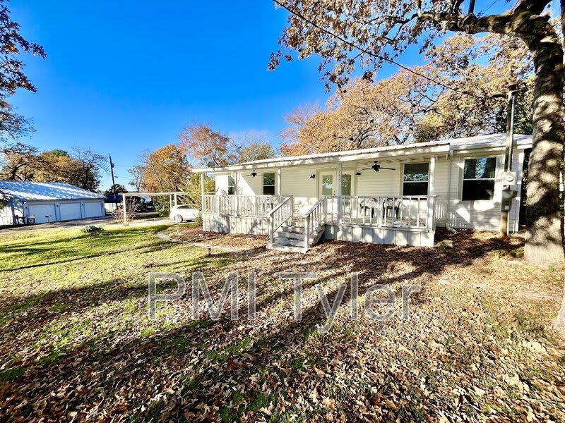 223 Sunray Street – photo 5