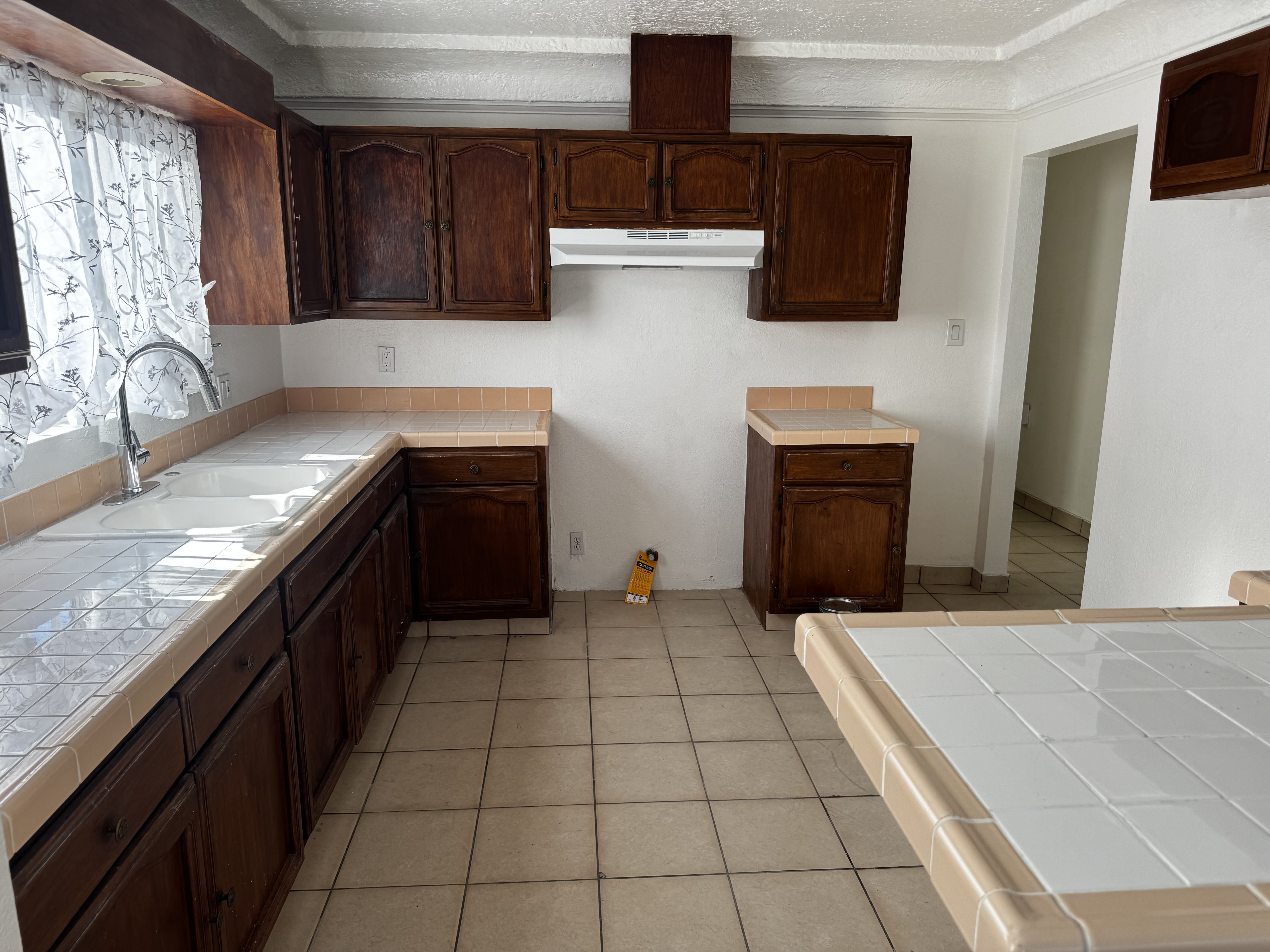 1307 West 56th Street – photo 3