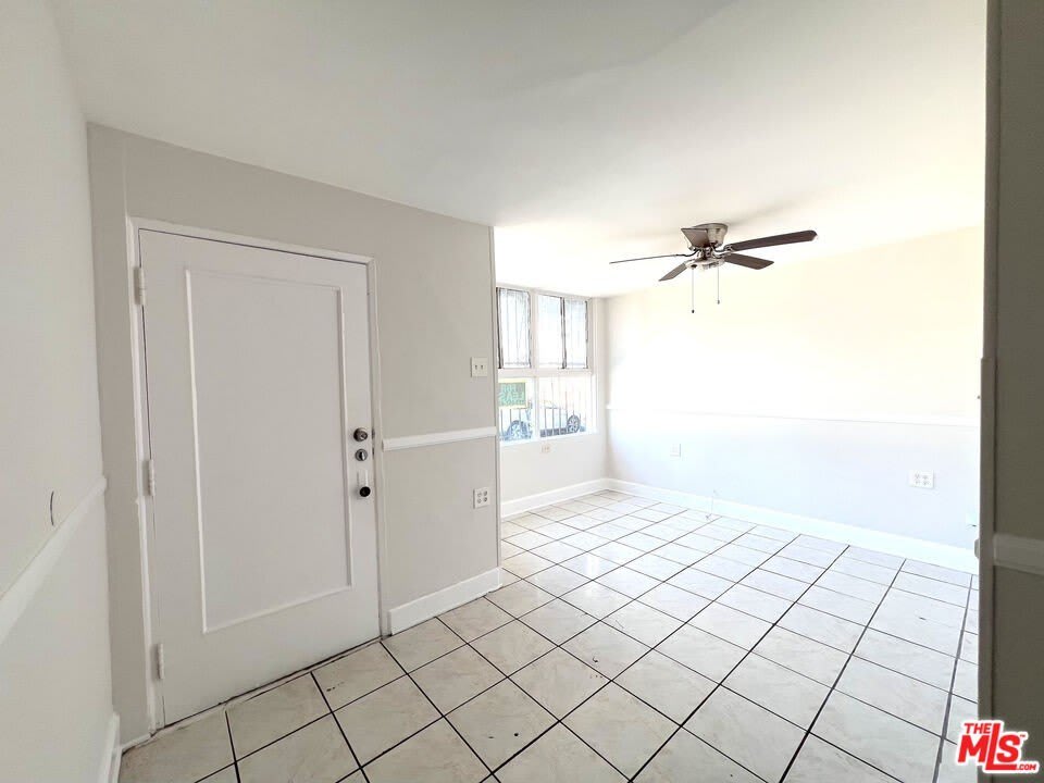 3260 E 4th St – photo 4
