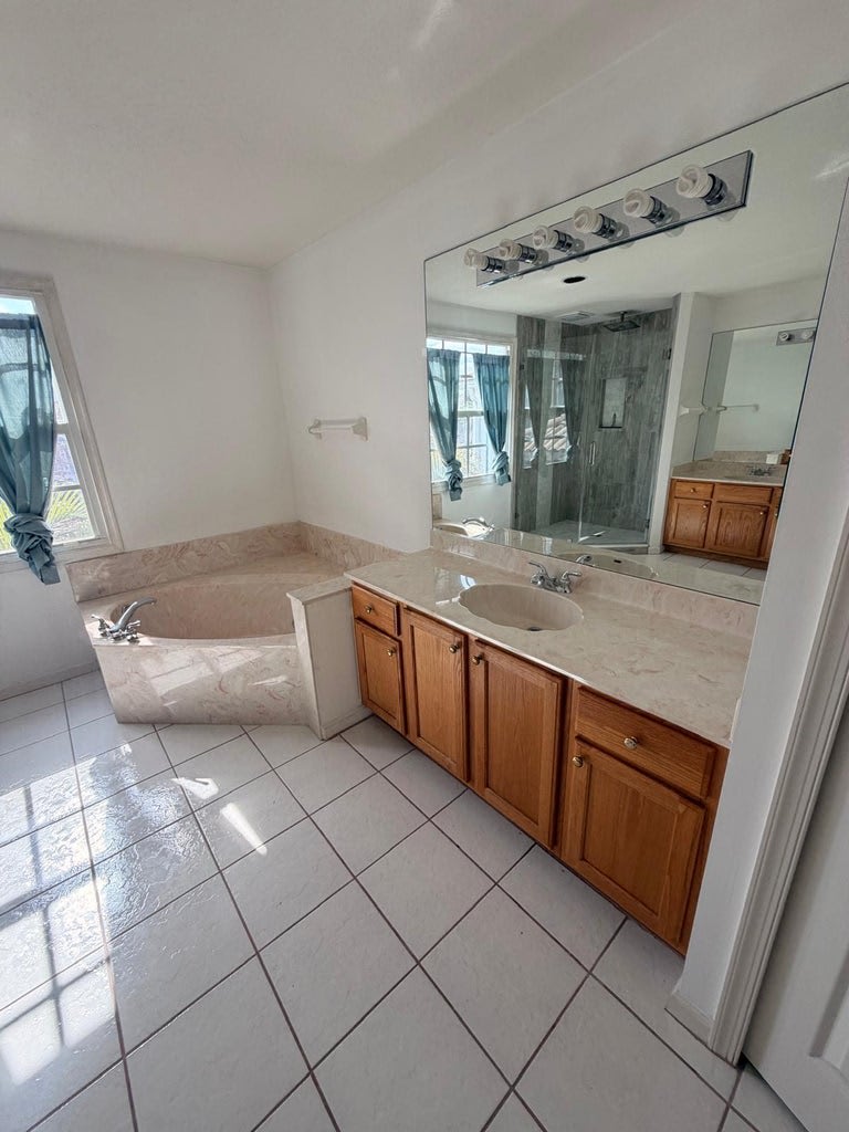 1226 Avondale Lane – photo 3
