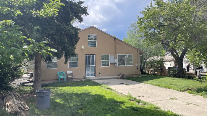 810 Lowell Boulevard – photo 2