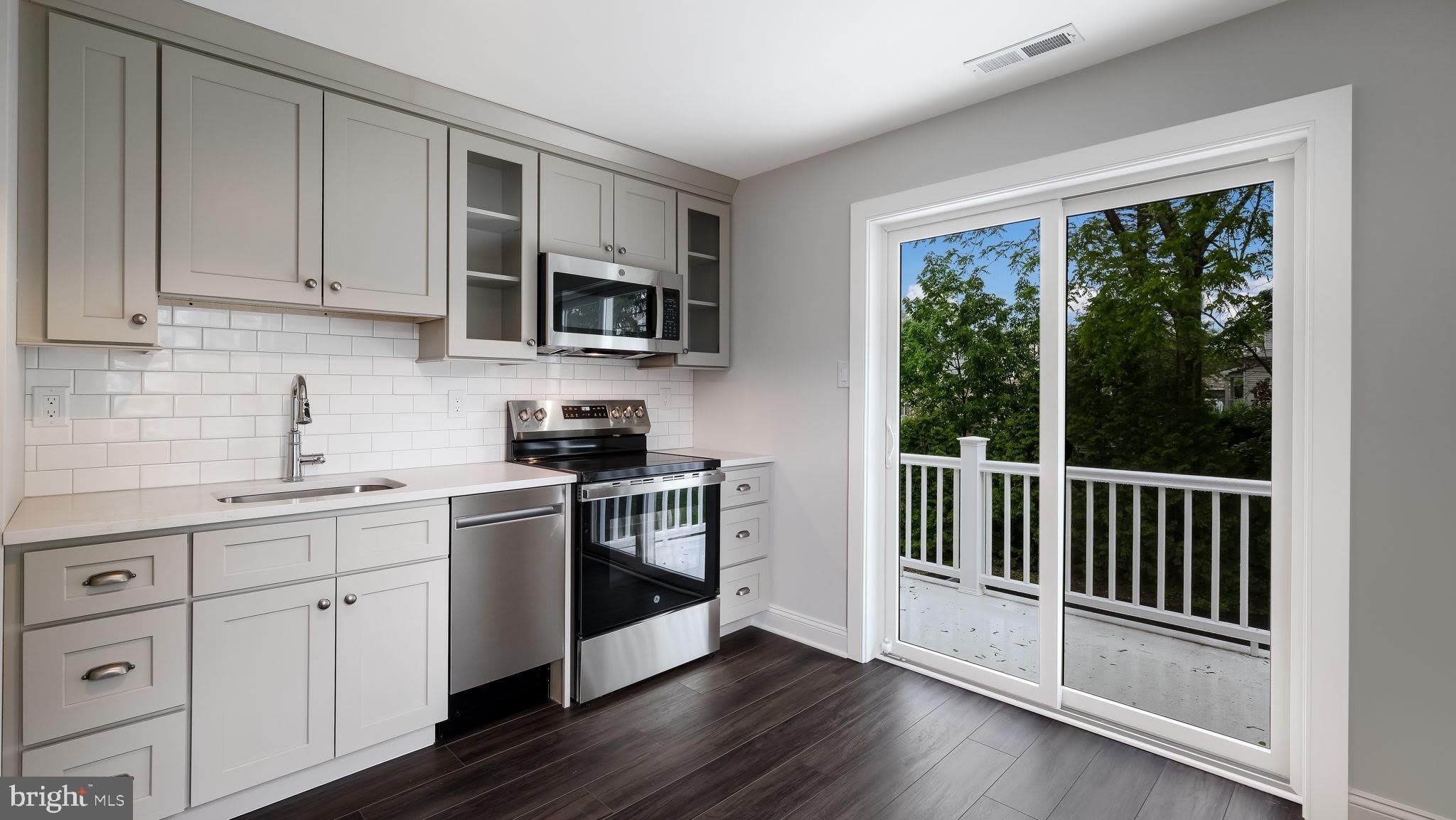 115 HARVEY Avenue – photo 2