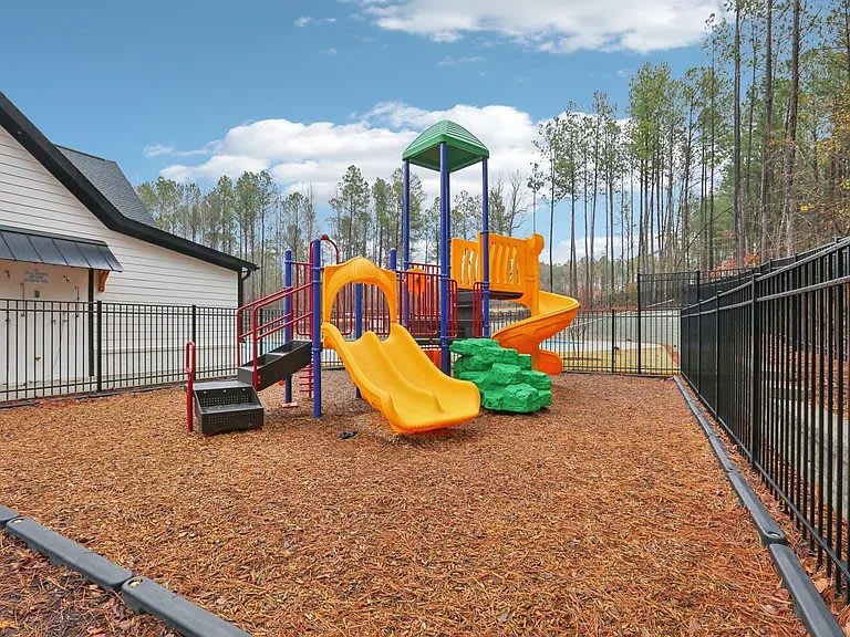 799 Red River Drive – photo 4