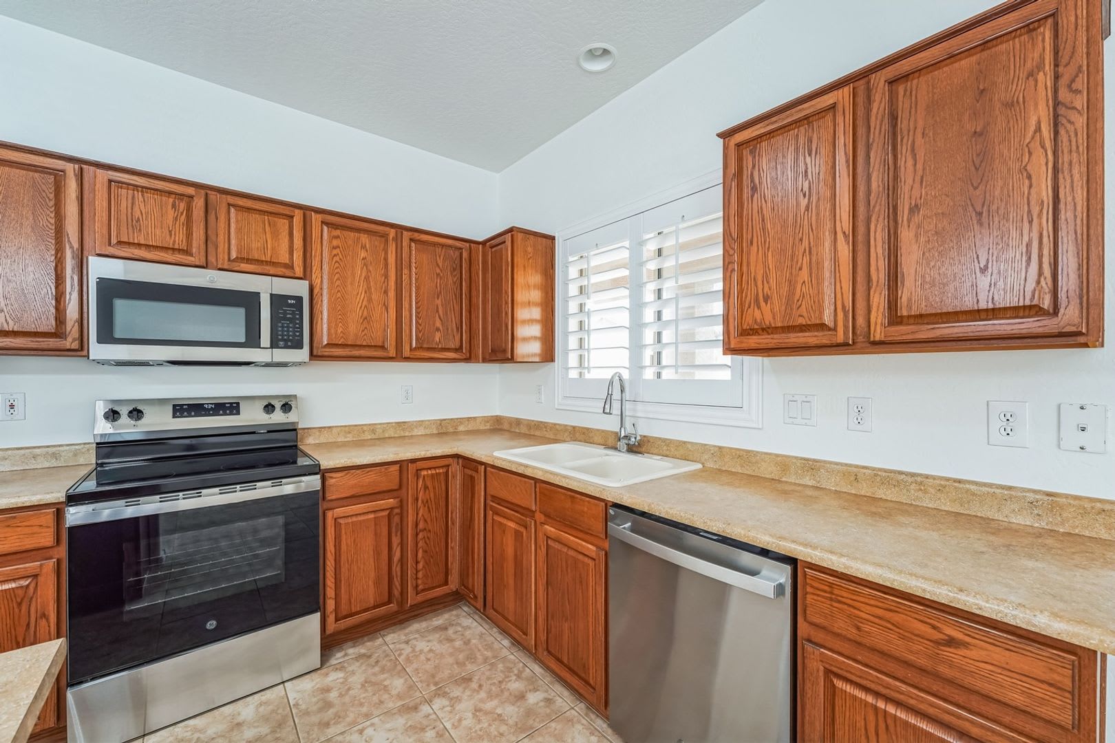 Spacious 4Br House In Gilbert – photo 3