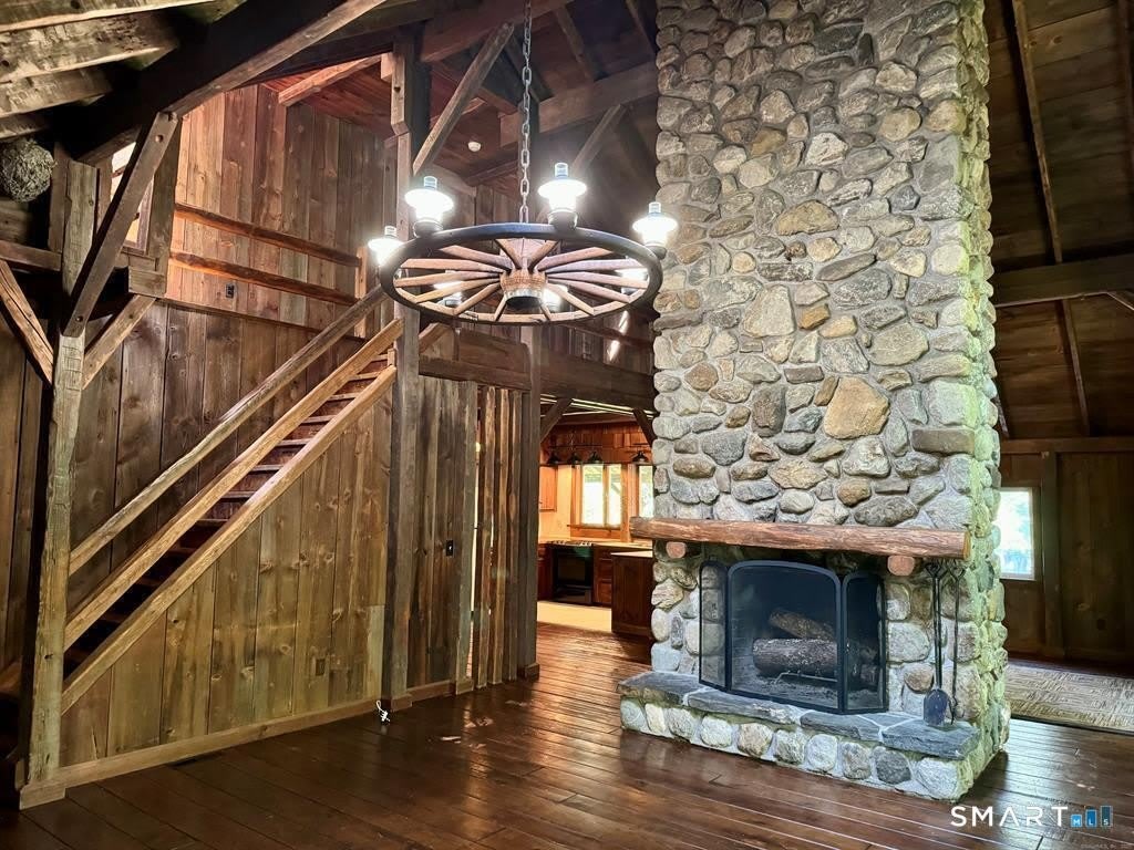 166 Harvey Road – photo 3