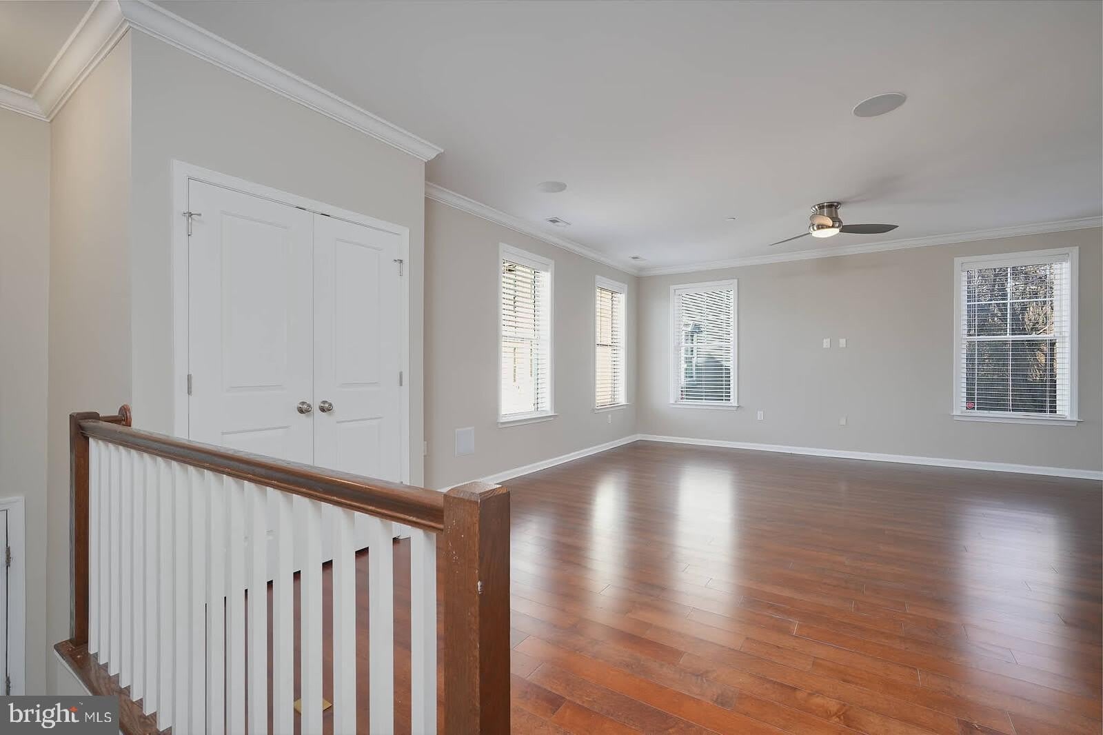 412 WOODCREST Drive SE – photo 3