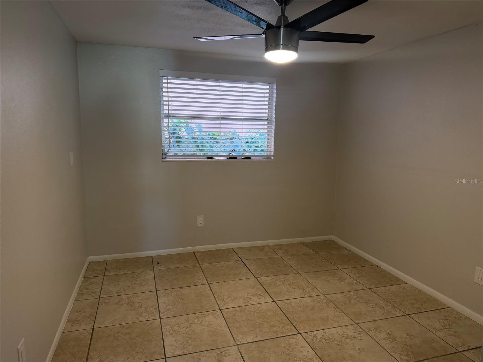 3009 W WATERS Avenue – photo 4