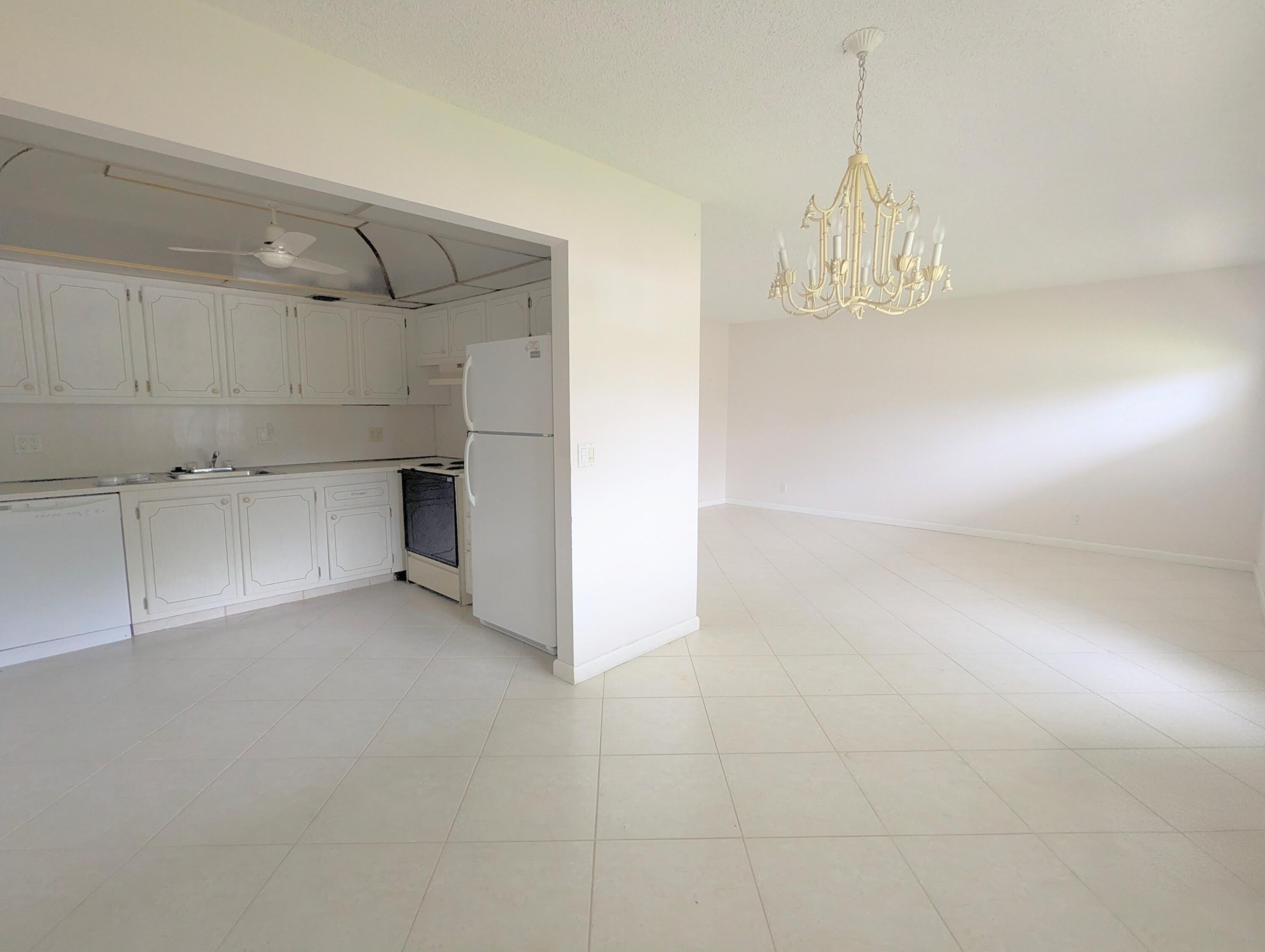 222 Somerset L – photo 2
