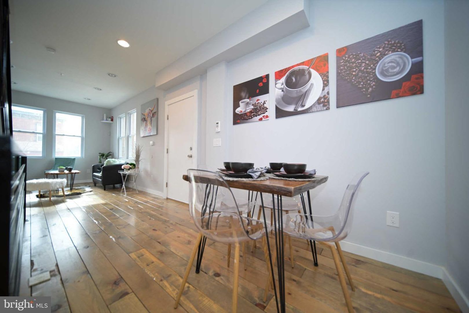 3-Bedroom East Kensington Townhome with Roof Deck & Central Air – photo 5
