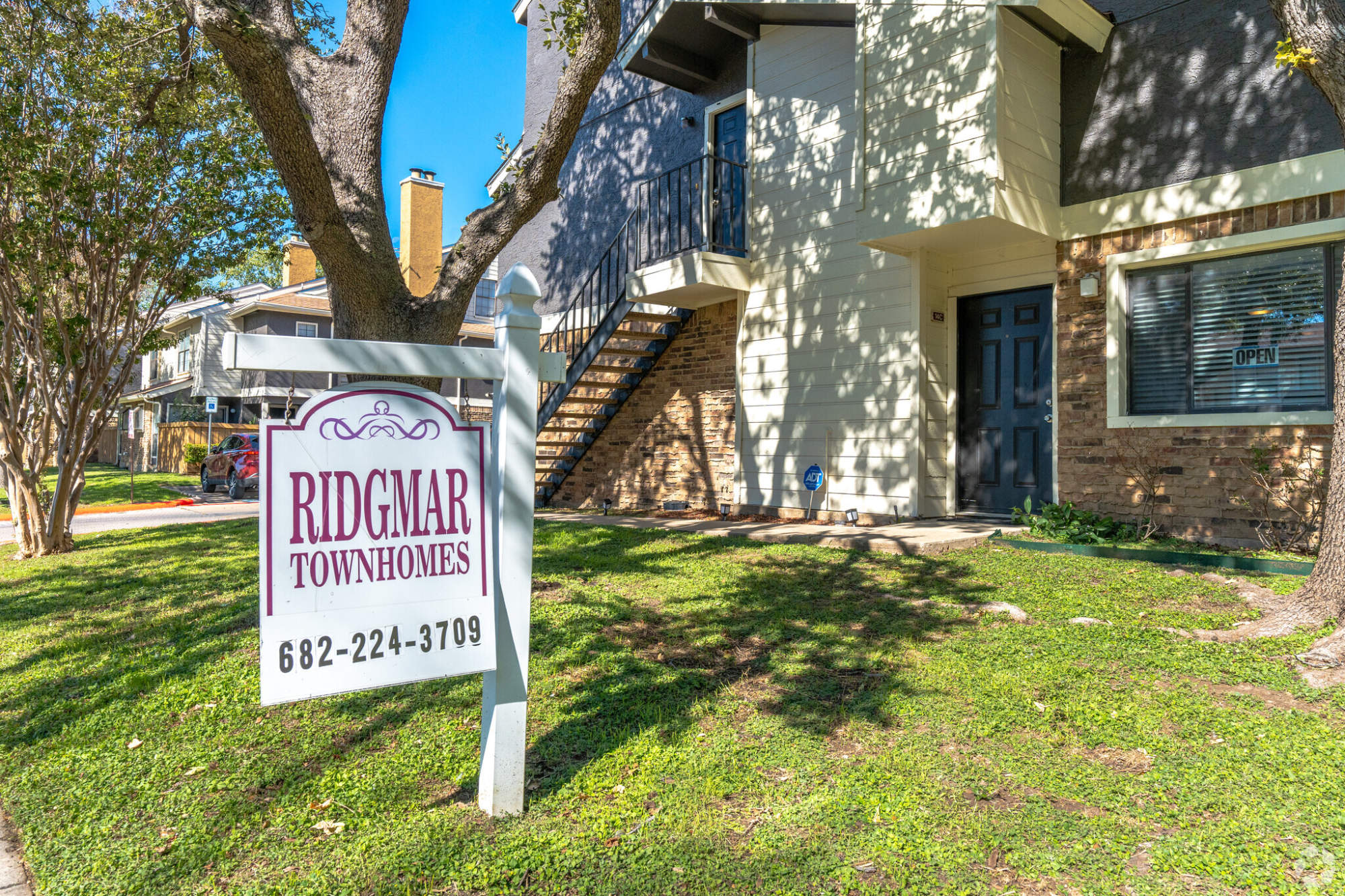 Ridgmar Townhomes – photo 3