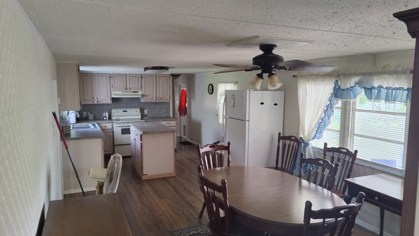 5 J F Kennedy Street – photo 5
